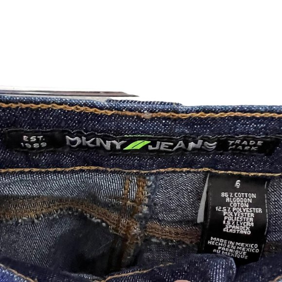 Y2K DKNY Pocketless Straight Leg Jeans Dark Wash Contrast Sticking Size 6 - Picture 5 of 5